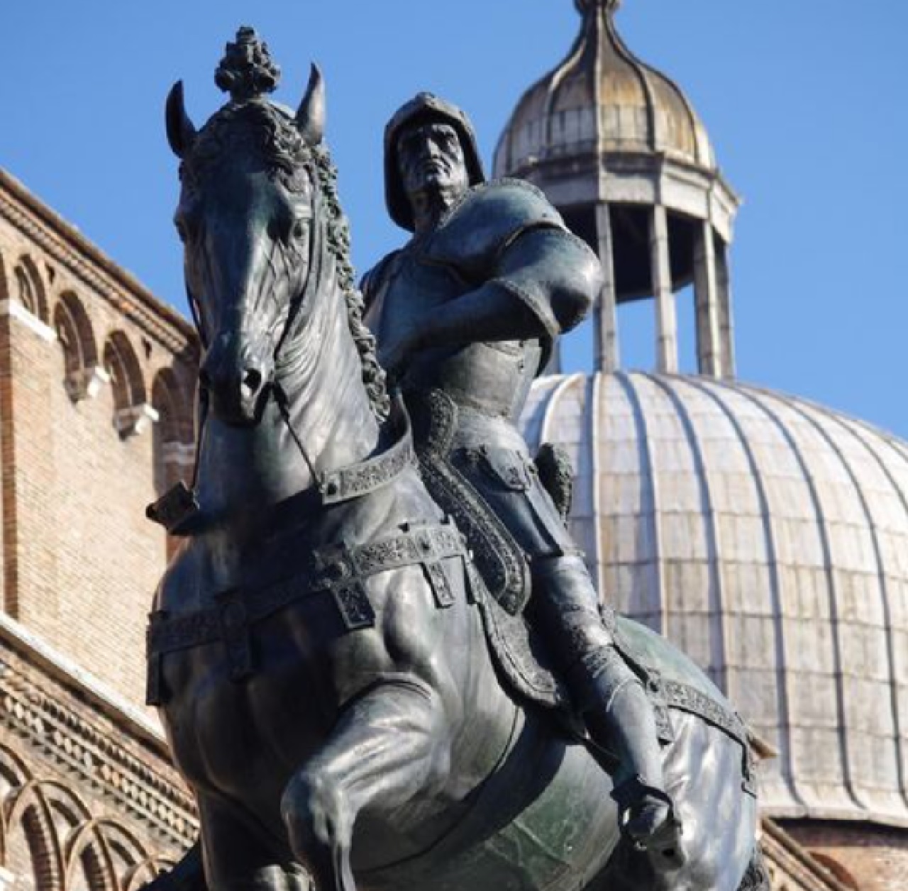 Bergamo statua Bartolomeo