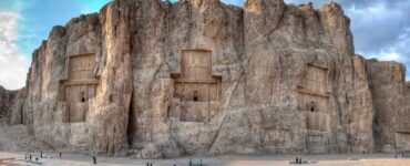 Naqsh-e Rostam dove riposano i più grandi sovrani di Persia