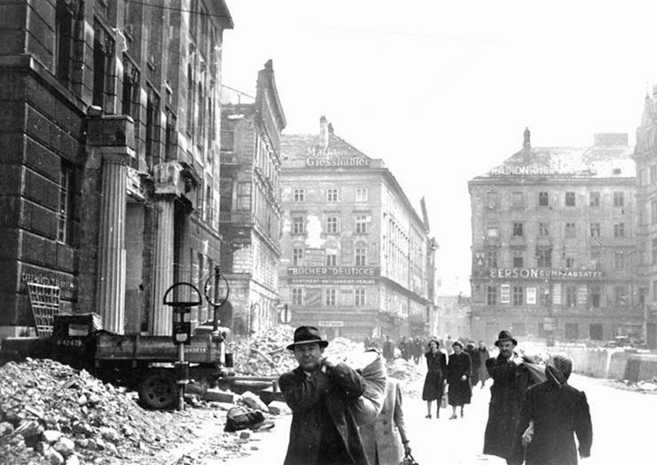poco tutto Vienna 1946