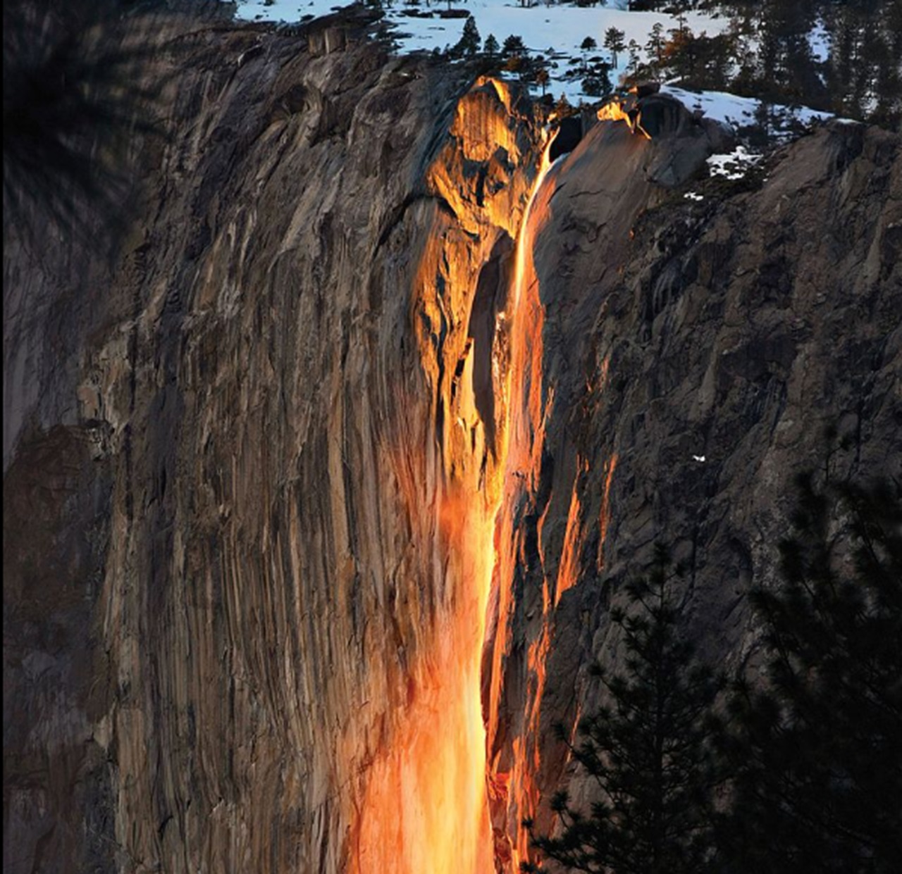 cascata di fuoco immagine del 2017