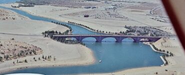 È strano, ma il vecchio London Bridge si trova nel deserto dell'Arizona...