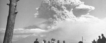 Foto del giorno: l'eruzione del Vesuvio