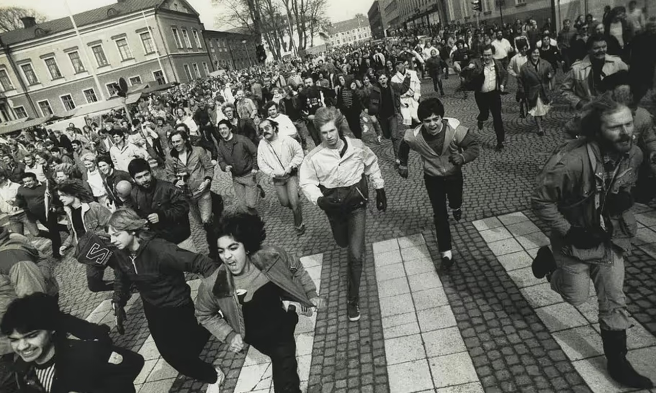 la signora con la borsa manifestazioni del 1985