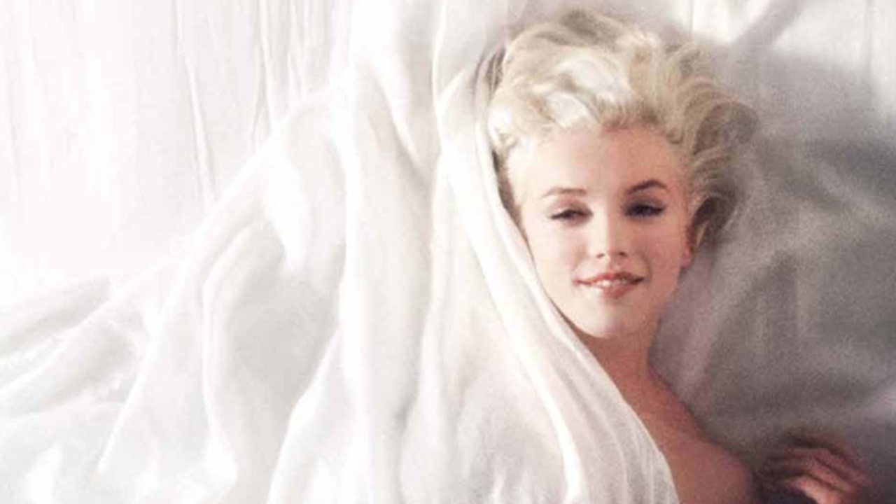 foto del giorno marilyn un lezuolo di seta bianco e chanel n°5