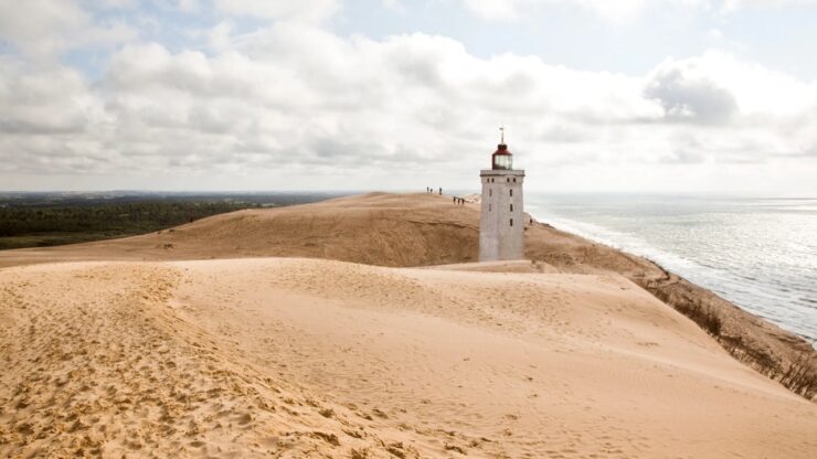 Avete mai visto un faro con le ruote? No? Allora la storia di Rubjerg Knude fa per voi