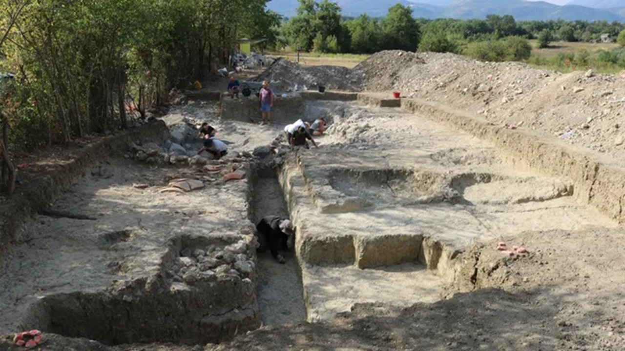 città rasa suolo