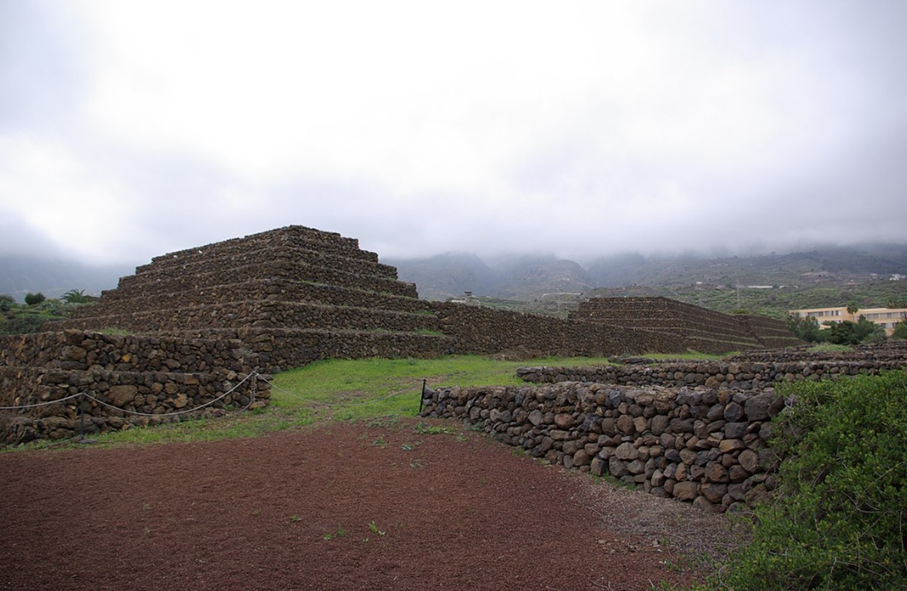 5 piramidi Guemar, Canarie