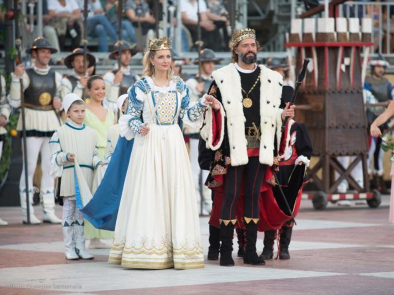 Marostica foto coppia reale scacchi