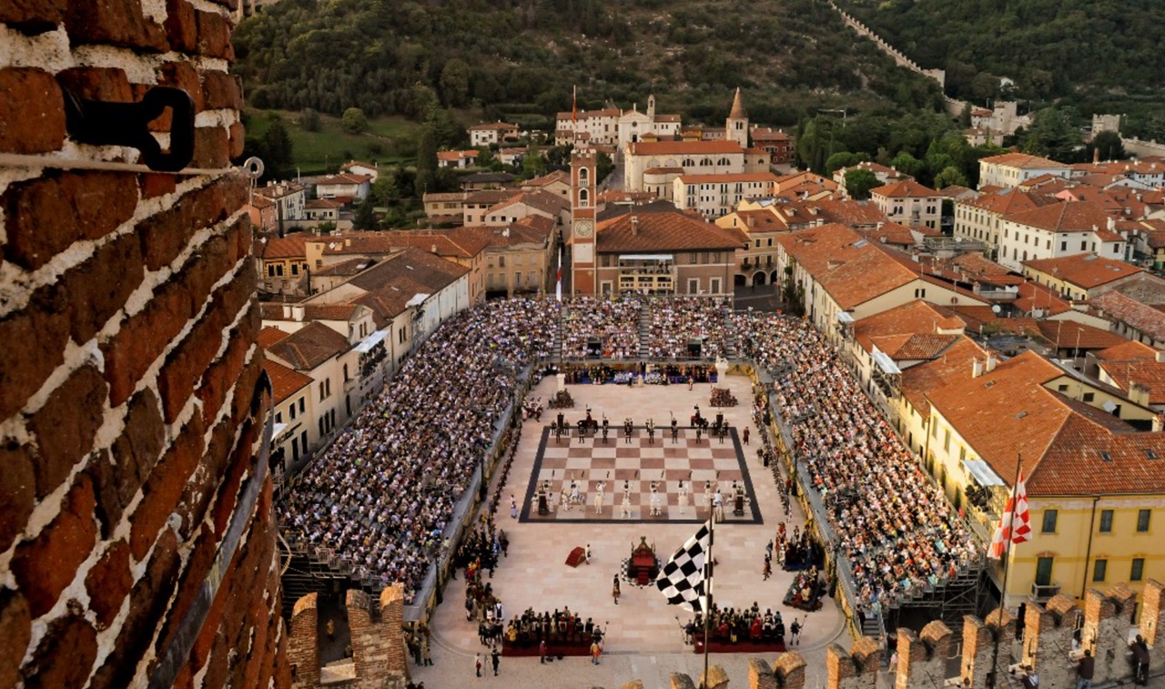 Marostica foto scacchi umani