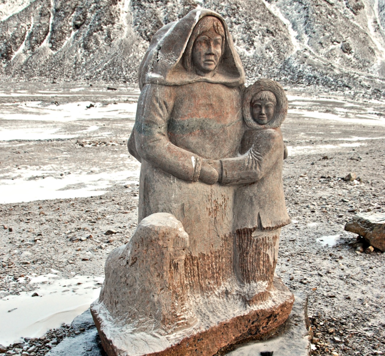 Inuit monumento in memoria della migrazione forzata