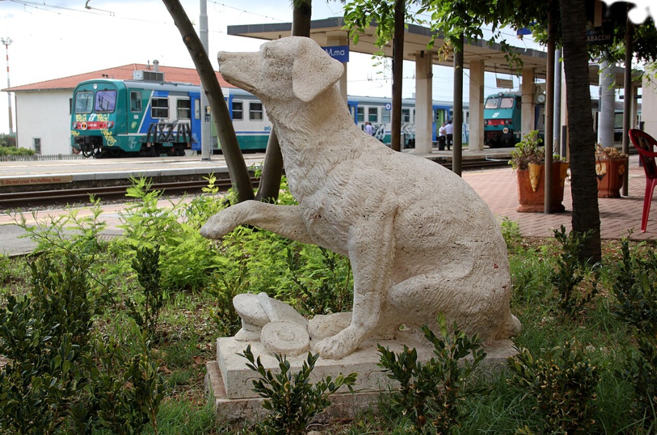 Lampo statua stazione Campiglia Marittima