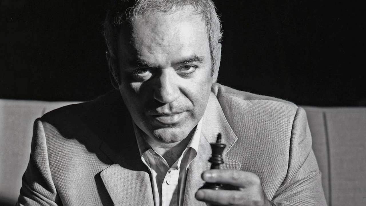 Quando il mondo intero sfidò Kasparov a scacchi