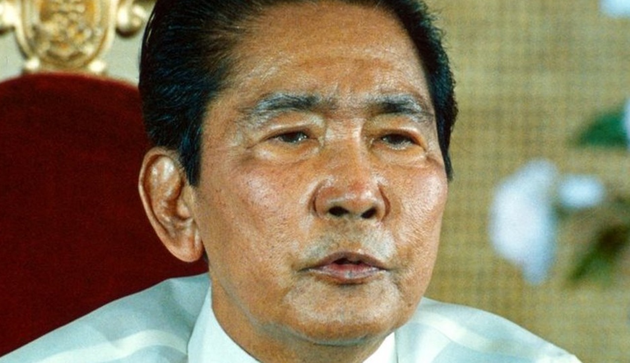 25 febbraio Ferdinand Marcos