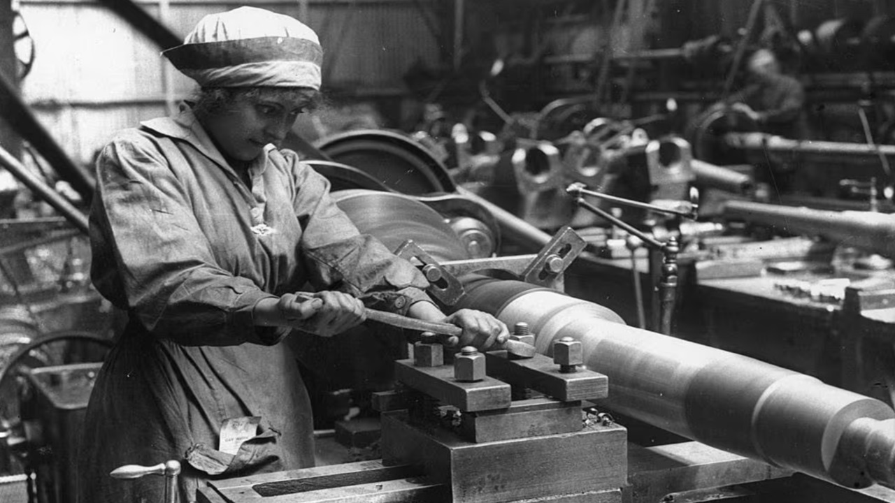 lavoro femminile foto fabbrica