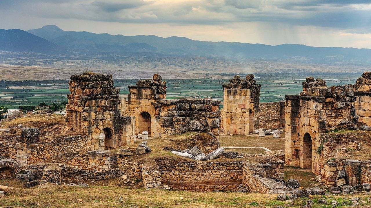 Svelato il segreto sulle porte dell'inferno di Hierapolis