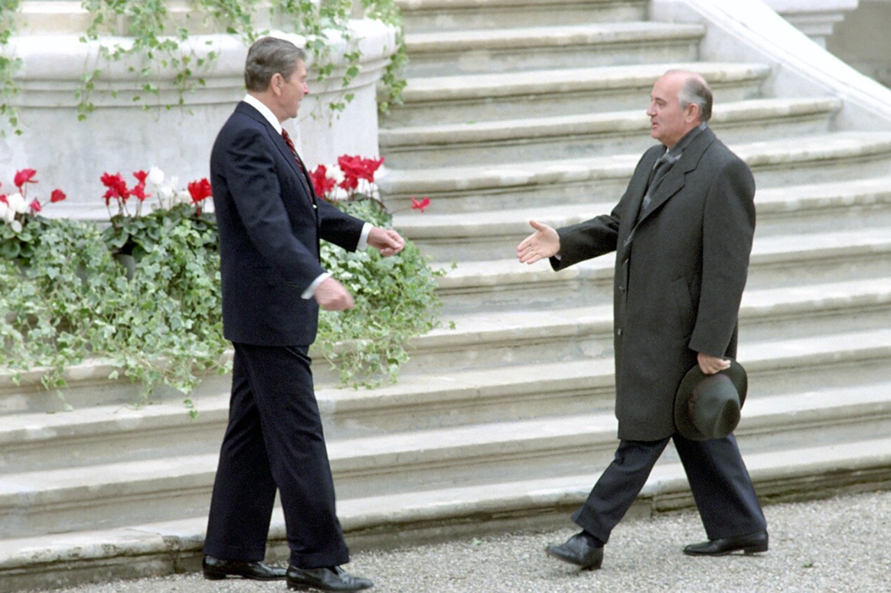 vertice di Ginevra incontro Reagan Gorbačëv